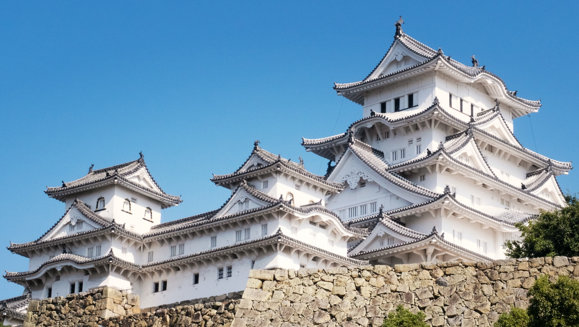 Himeji Castle and Akashi Kaikyo Bridge Walking Tour